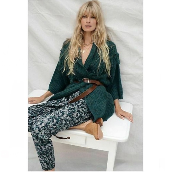 Anthropologie Diandra Pleated Joggers in Green Motif - Picture 5 of 14